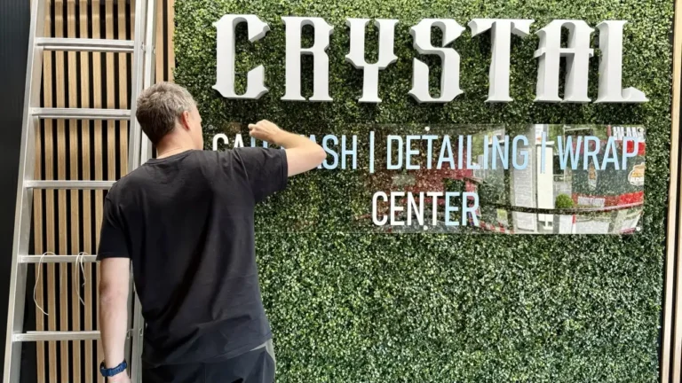 montaż reklamy we Wrocławiu Fiszka -Reklama zewnętrzna