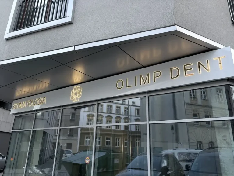 kaseton_reklamowy, kaseton_dibond, kaseton_podświetlany, kaseton_z_plexi, kaseton_halo, kaseton_wroclaw, reklama_zewnętrzna_wroclaw