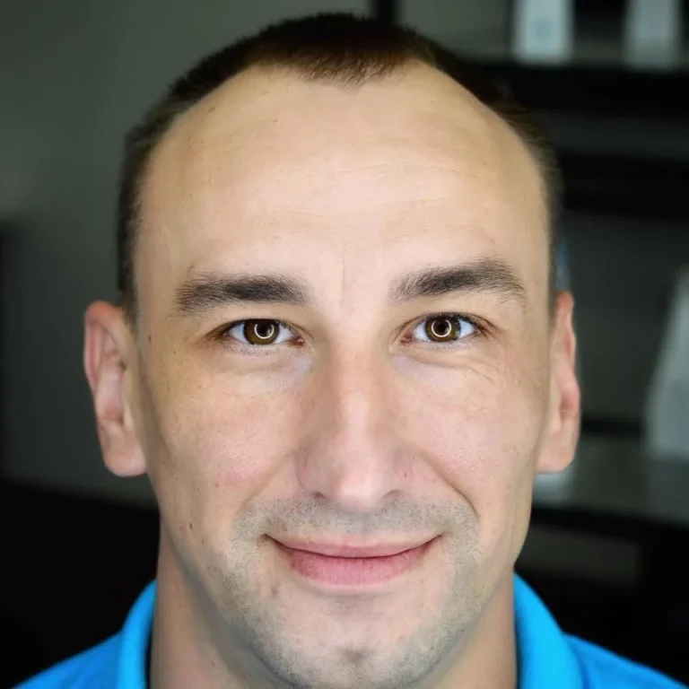 zarząd, men, smile, menedżer firmy reklamowej, fiszka reklama zewnętrzna