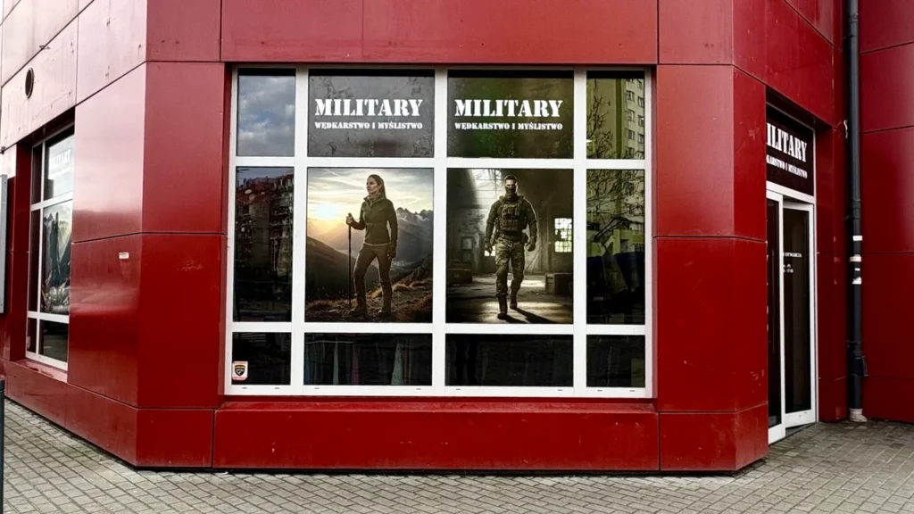 Oklejanie witryn we Wroclawiu, folia reklamowa na sklep